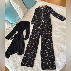 Como Butterly Pajama’s and Robe Women's size Small